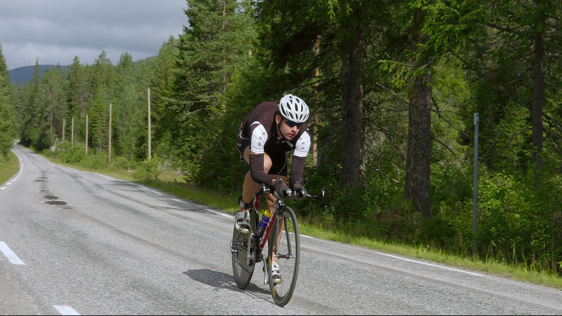 球员在赛季中表现稳定并获得球迷票选认可,球员时期