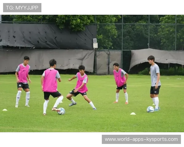 职业俱乐部是否提供球员职业技能多元培训,职业足球俱乐部有参赛权利